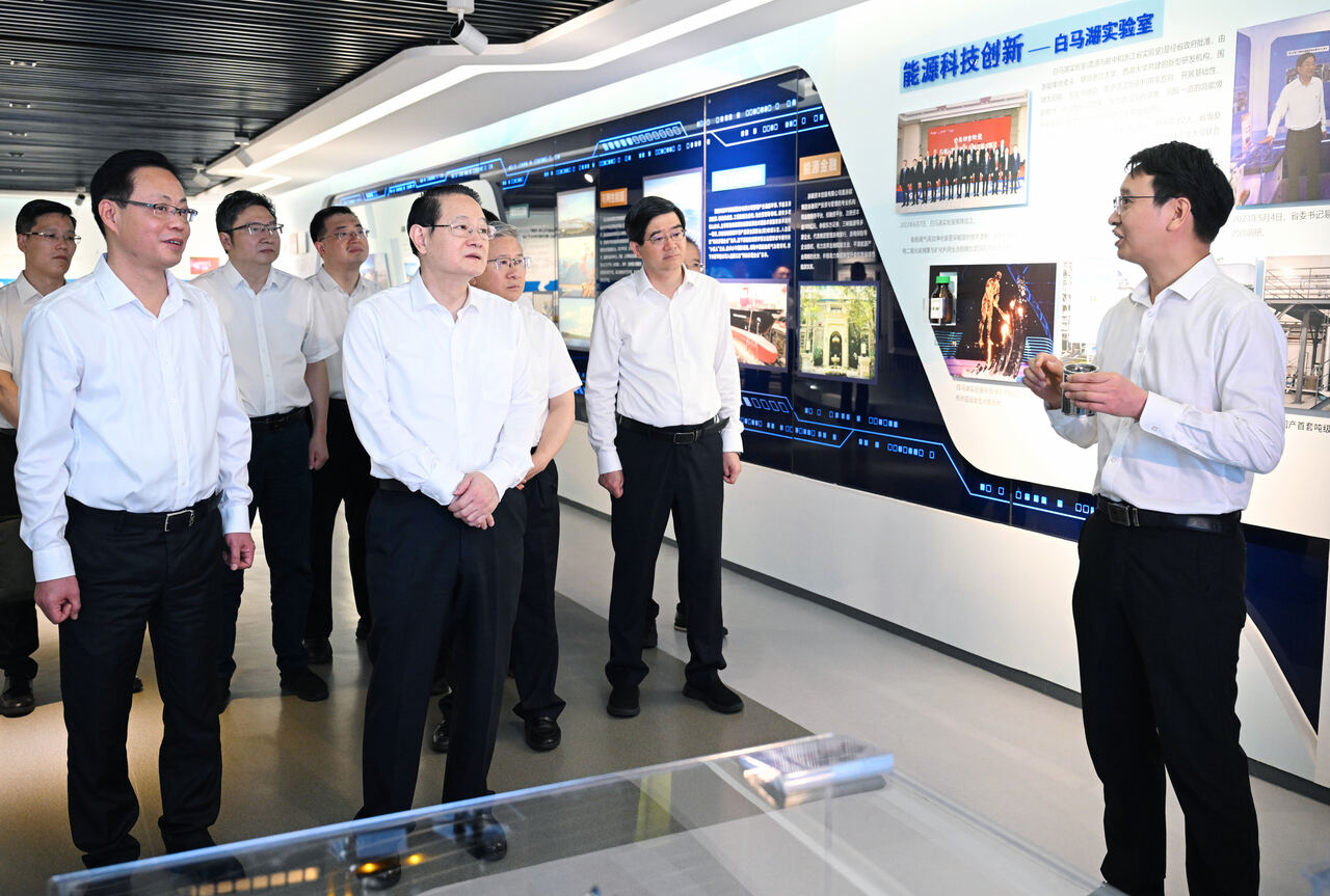 易炼红：全力做好电力供应保障